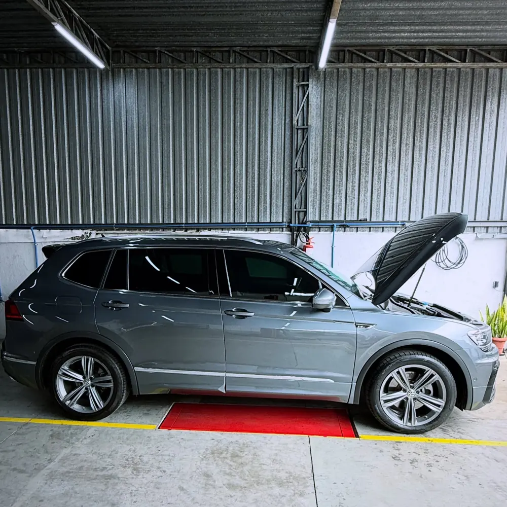 Volkswagen Tiguan no elevador